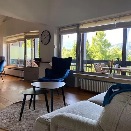 Superbe Avec Vue Sur Montagnes, Calme